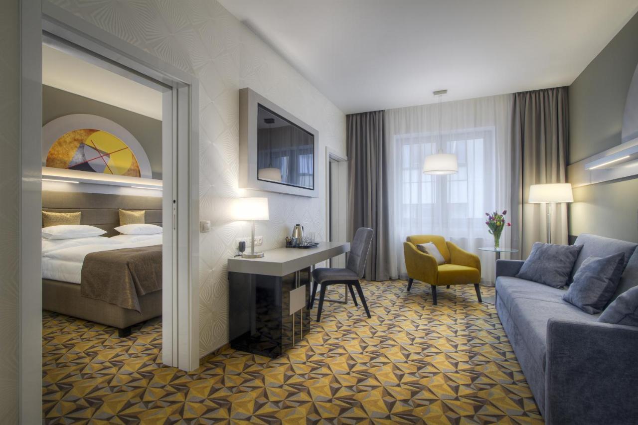 Hotel Essence Прага Екстериор снимка