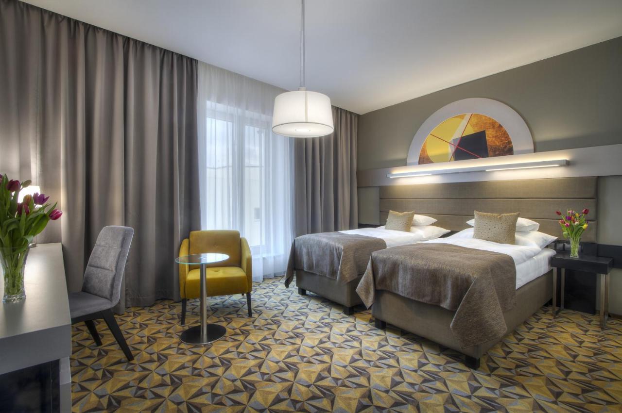 Hotel Essence Прага Екстериор снимка