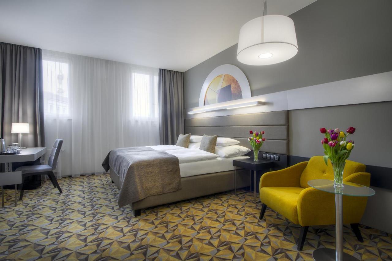 Hotel Essence Прага Екстериор снимка